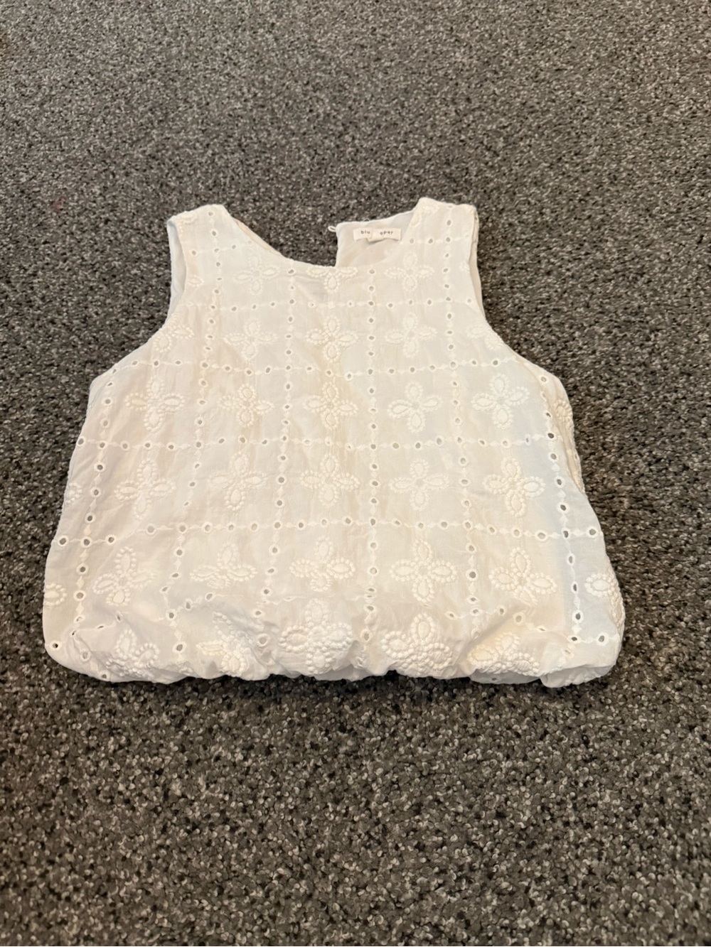 Womens Blu pepper top size small